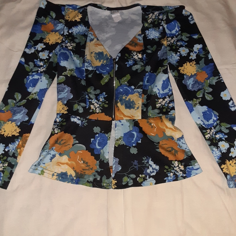 VAMP Cute Top